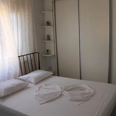 Apartment Cosy Rooftop At Pazari I Ri *